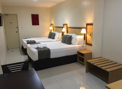 Victoria Palms Hotel