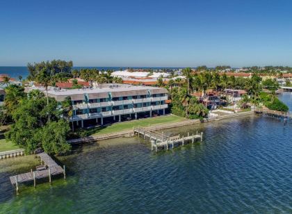 Anna Maria Island Beach Palms 6B
