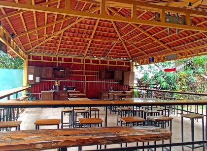 ホテル ココ ビーチ コンドズ