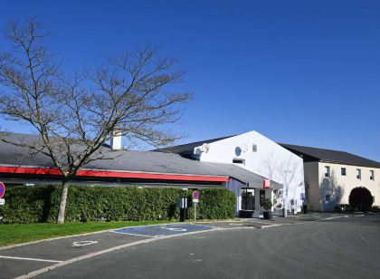 Hôtel ibis Laval le Relais d'Armor