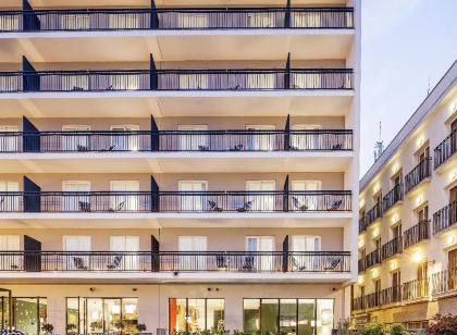 Aqua Hotel Bertran Park