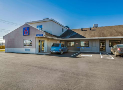 Motel 6 Moncton, NB