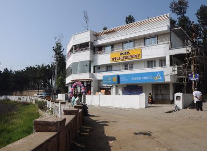 Hotel Gvs Residency