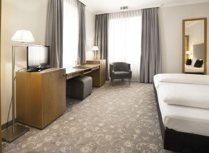 Townhouse Hotel