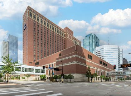Hilton Minneapolis
