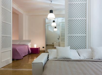 Suite in Center