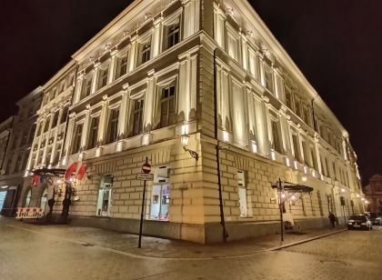 Grand Hotel