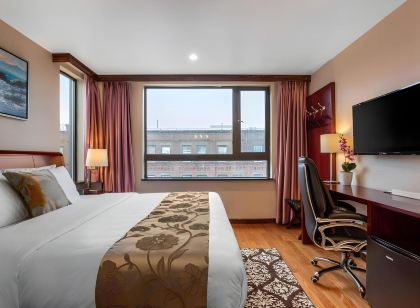 The L Hotel