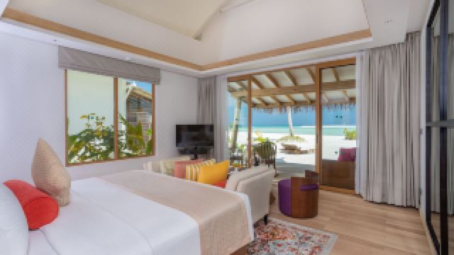 cinnamon-hakuraa-huraa-maldives-all-inclusive