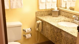 wyndham-el-paso-airport-hotel-and-water-park
