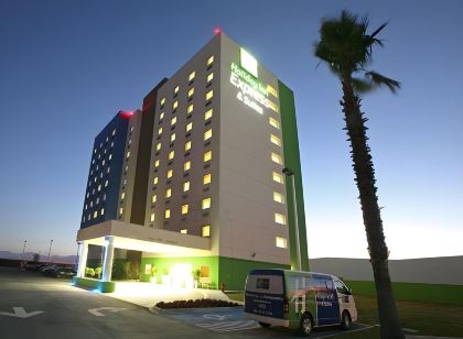 Holiday Inn Express & Suites Monterrey Aeropuerto