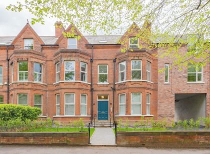 The Ulsterville Residences - Free on-Site Parking