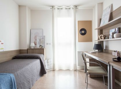 レジデンシア ユニベルシタリア レサ マヌエル アグド ケロル