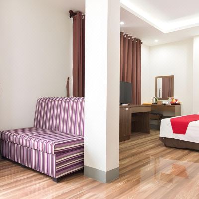Deluxe B Deluxe B Hotel Mai Promo Code