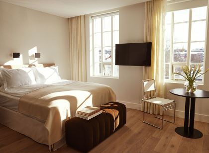 Mjólk Hotel