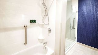 fairfield-inn-and-suites-by-marriott-ottawa-airport
