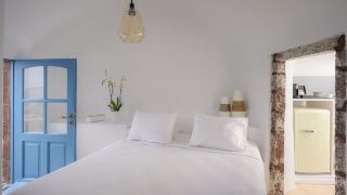 santa-irini-nano-oia-villa