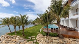 x-sea-khanom-harbor-bay-resort