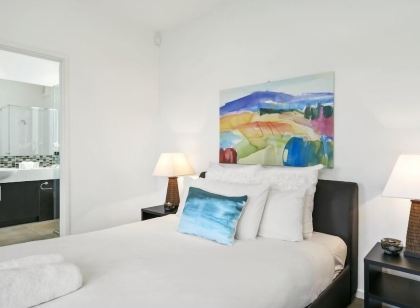 4 Bedroom House with Swimming Pool