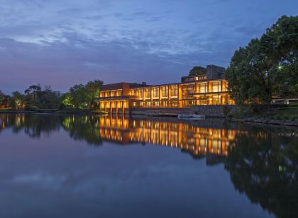 The Hyatt Lodge at Oak Brook