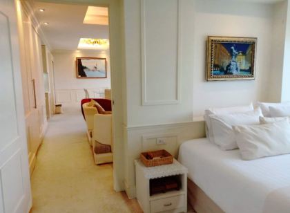 โรงแรมวีเวิร์บ เซอร์วิสอพาร์ทเมนท์
