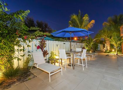 Siesta Key Palms Resort
