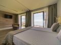 frigate-hotel