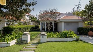 johnny-s-apartment-and-ocean-villa