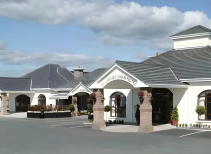 Killarney Oaks Hotel