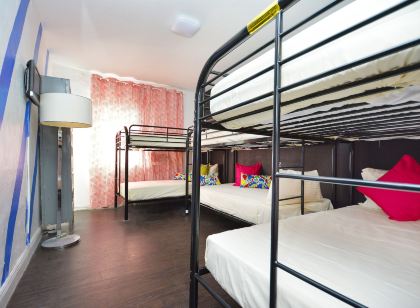 South Beach Rooms and Hostel