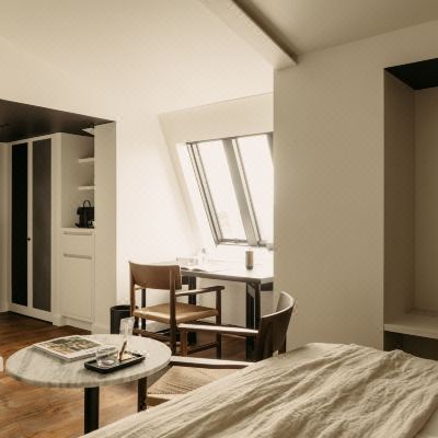 Deluxe Room with Bathtub Deluxe Room with Bathtub August Promo Code