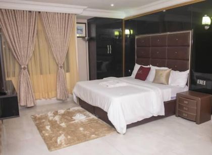 Lushville Hotel & Suites