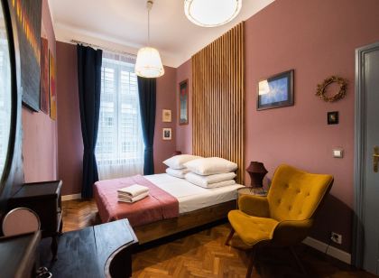 Opera Apartments