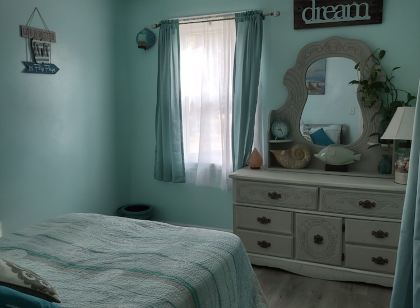 Cozy two bedroom home by historic Rt. 66, pet friendy too!