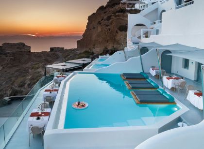 Maregio Suites