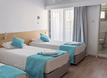 Pyramos Hotel