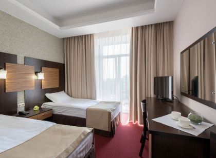 Hotel N