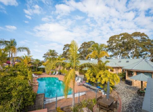 Robyn's Nest Lakeside Resort