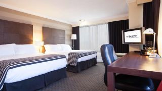 sandman-hotel-vancouver-downtown