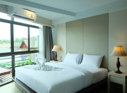 A Plus Deluxe Hotel