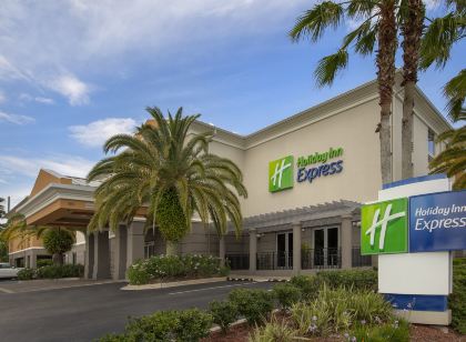 Holiday Inn Express JACKSONVILLE BEACH by IHG