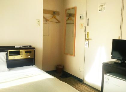 ホスピタリティイン八幡宿駅前