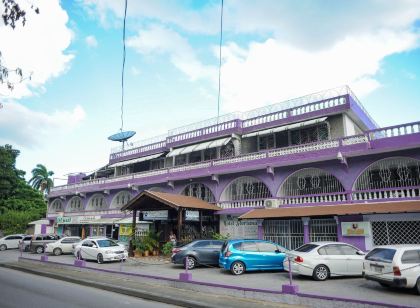 Gloriana Hotel