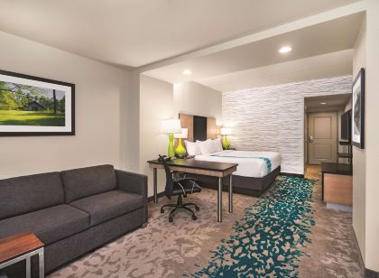 La Quinta Inn & Suites by Wyndham Cleveland TN