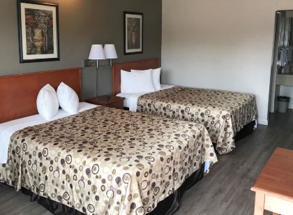 로드웨이 인 온타리오 에어포트 밀스