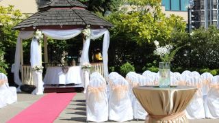 executive-suites-hotel-and-conference-center-metro-vancouver