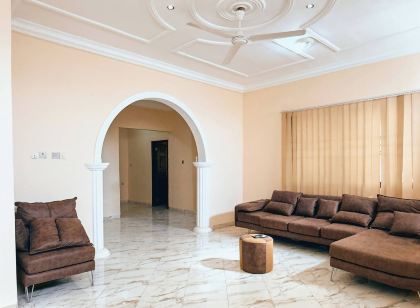 Entire First Floor With 3 En-suite Bedrooms