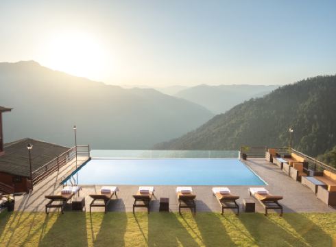 Justa Cliffend Resort & Spa, Mashobra