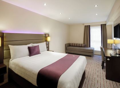 Premier Inn Cardiff Bay