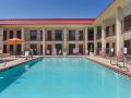 red-roof-inn-and-suites-dallas-addison